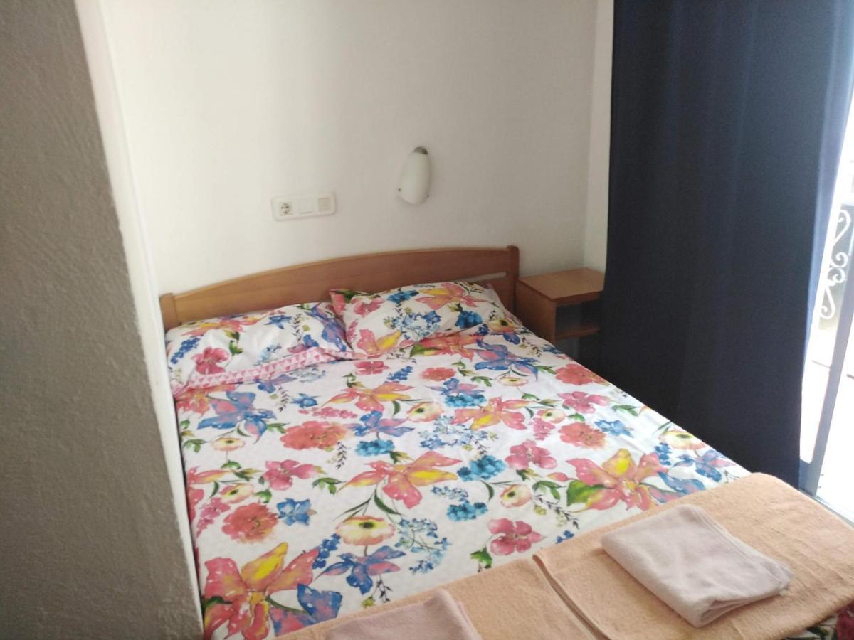 Can Pau Guesthouse リャンサ エクステリア 写真